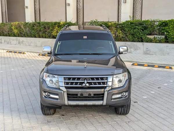 MITSUBISHI PAJERO 2017 GLS TOP FULL OPTION V6 3.8L IN EXCELLENT CONDITION