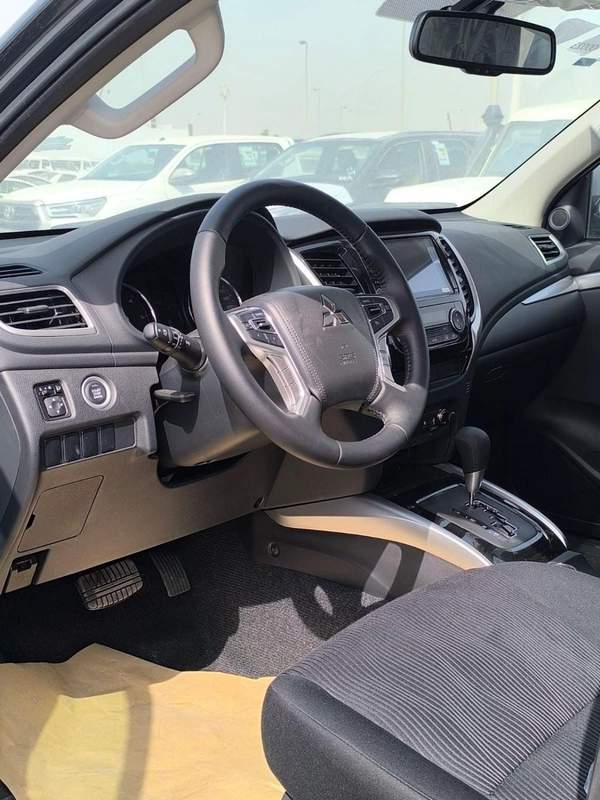 Mitsubishi Pajero Sport diesel 2.5L