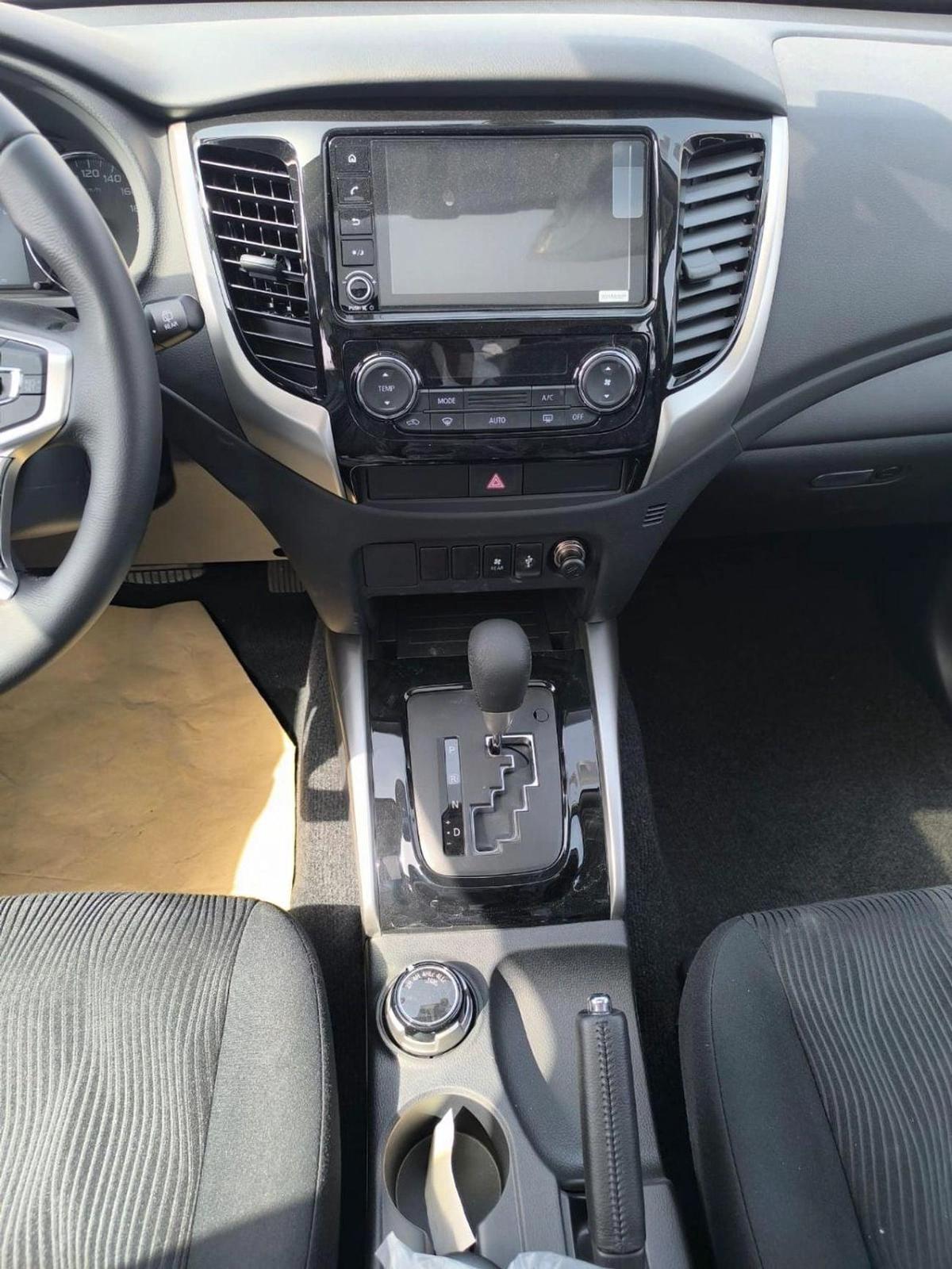 Mitsubishi Pajero Sport diesel 2.5L-7-7