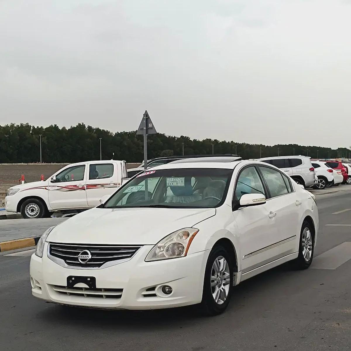 2011 Nissan Altima SL - GCC Specs-0-0