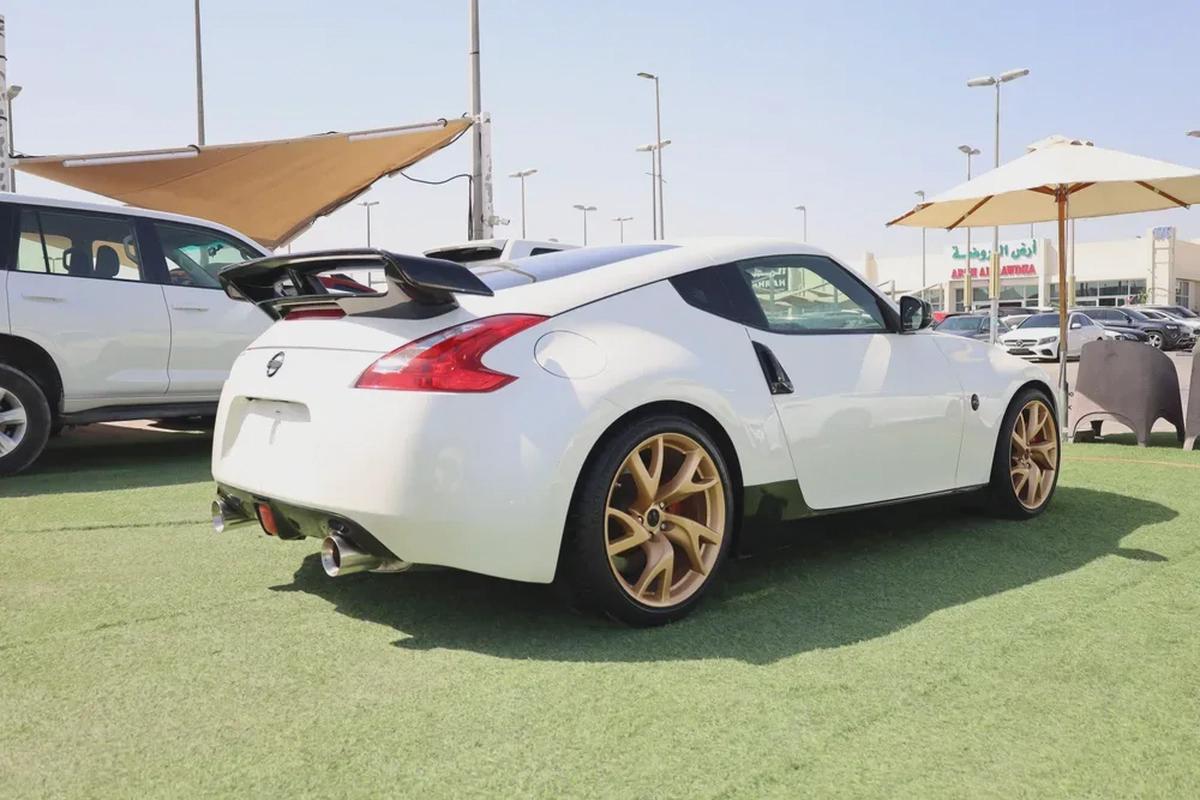 Used Nissan 370z 3.7L Coupe 2015-10-10