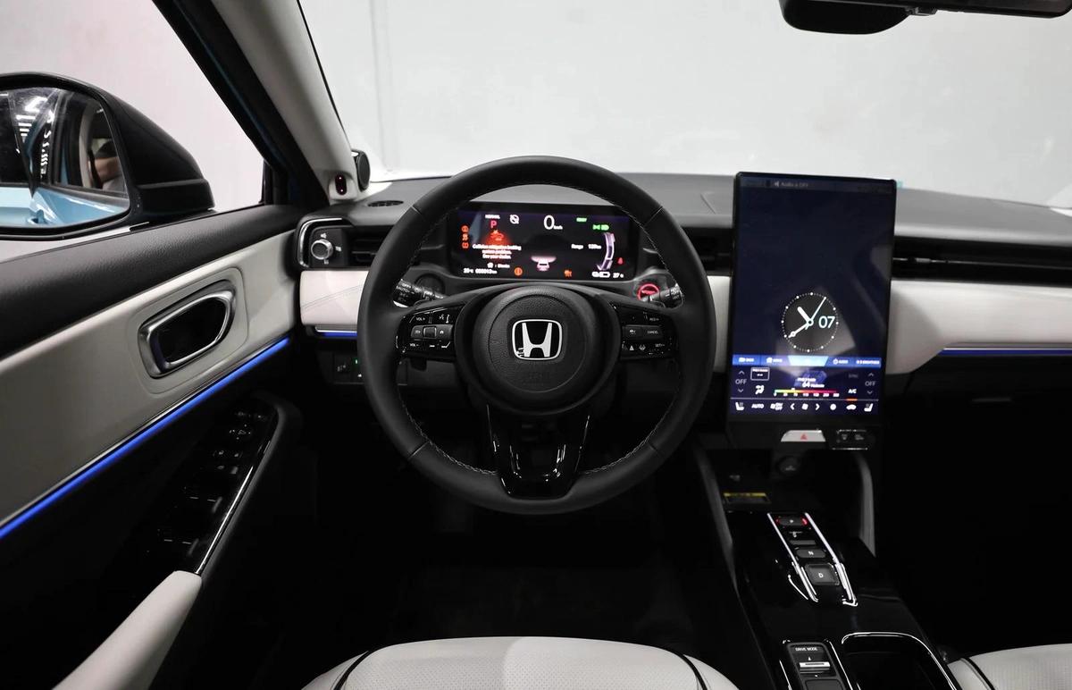 Honda ENS1 | Full Option | Brand New | Under Warranty Till 2028 | AED 900 monthly-18-18