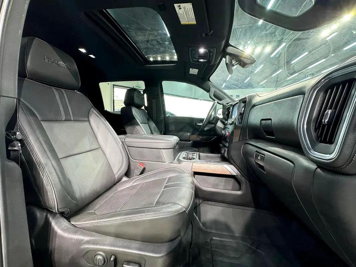 2022 - Chevrolet Silverado High Country - V8-17-17