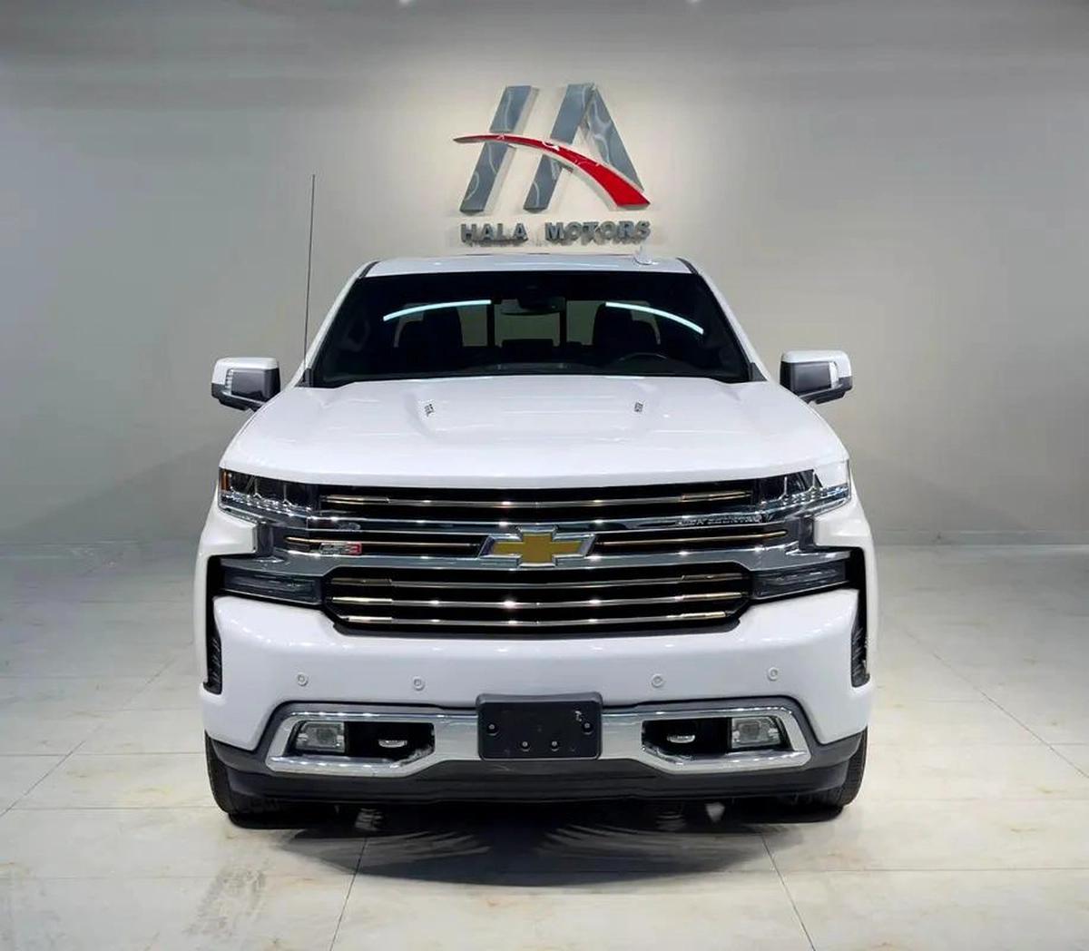 2022 - Chevrolet Silverado High Country - V8-15-15