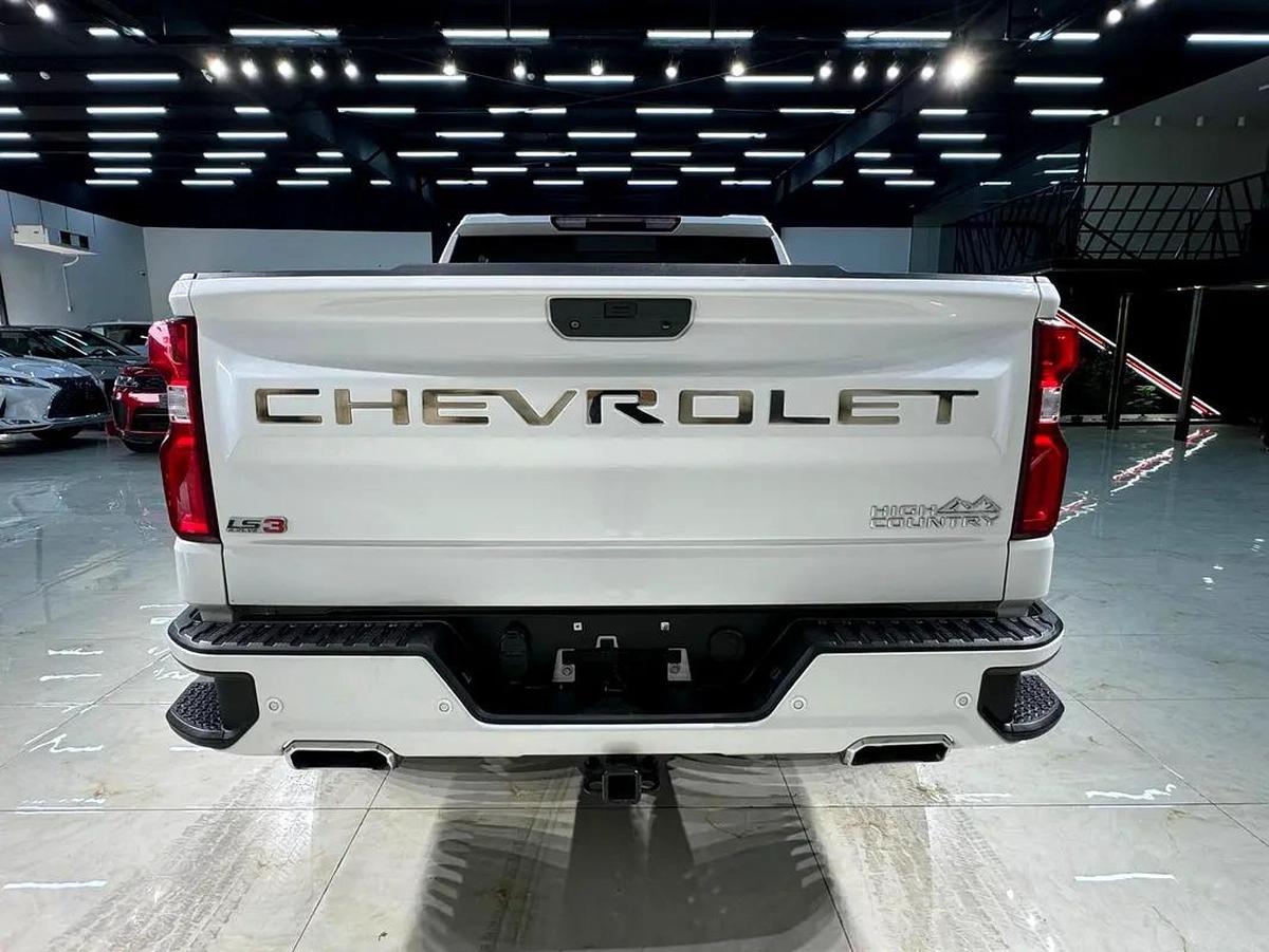 2022 - Chevrolet Silverado High Country - V8-16-16