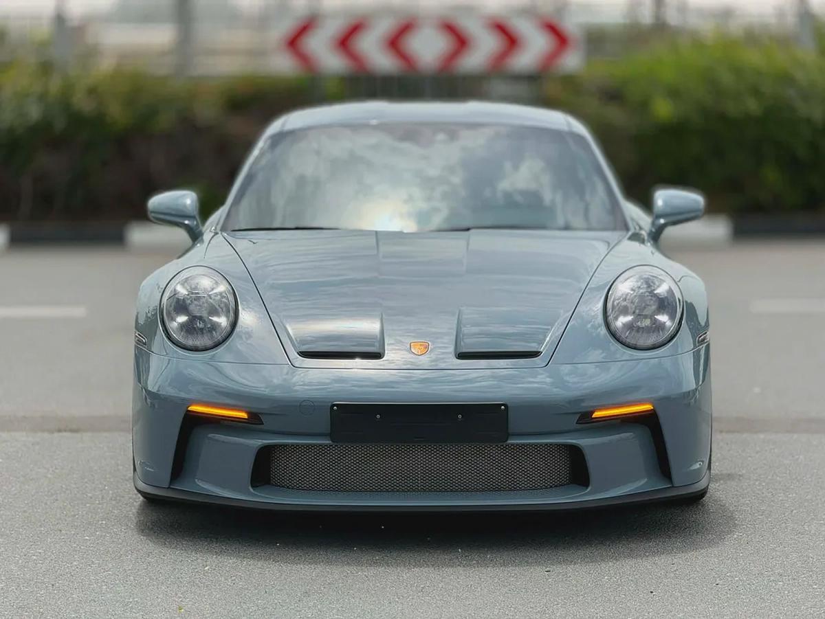 **2024**GERMAN SPEC NEAT AND CLEAN LESS KILOMETER-1-1