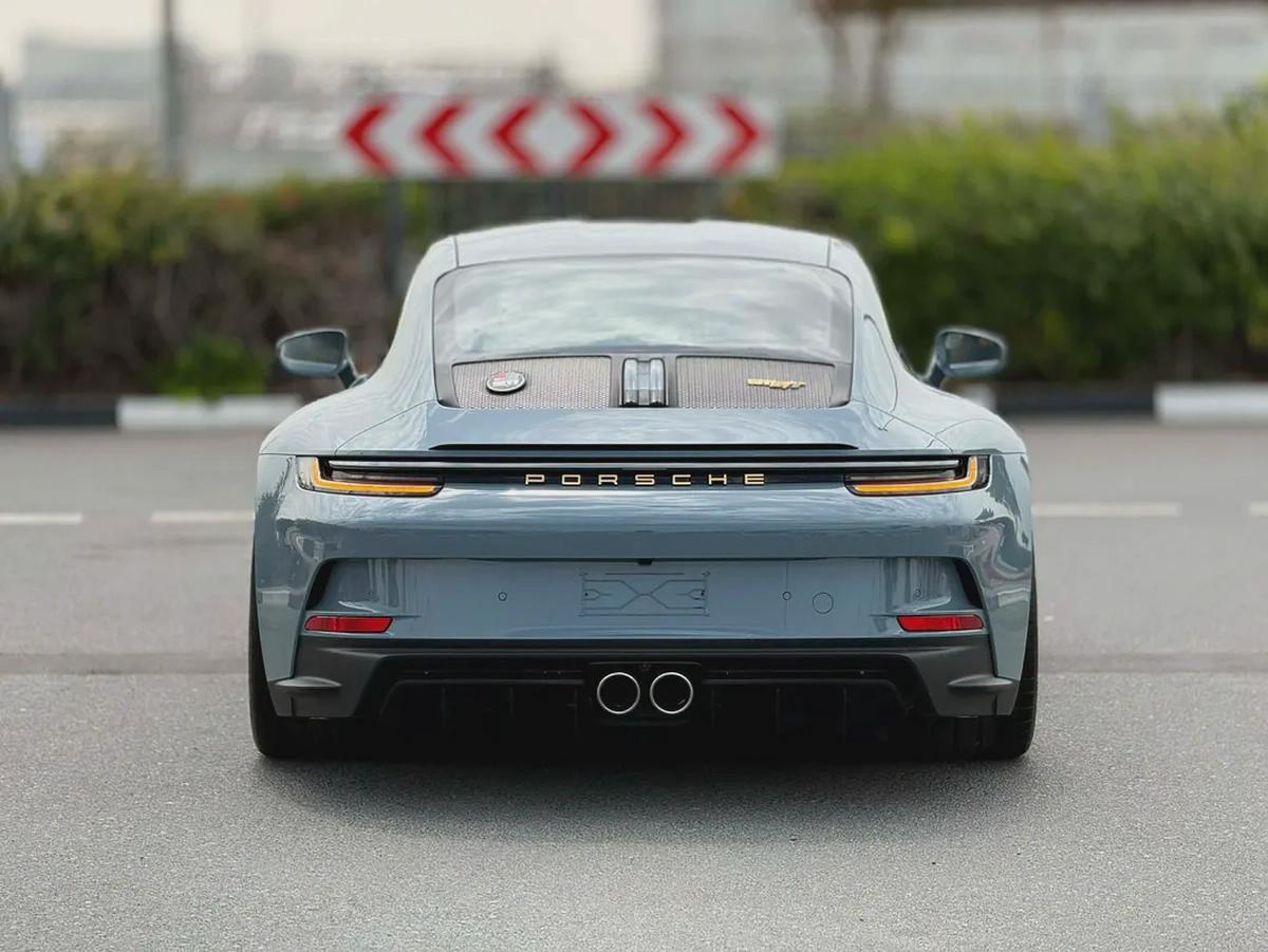 **2024**GERMAN SPEC NEAT AND CLEAN LESS KILOMETER-17-17