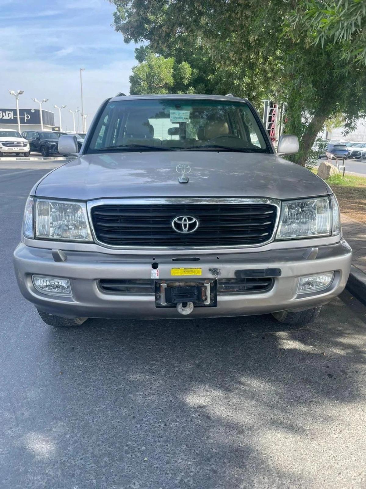 Toyota Land Cruiser-5-5