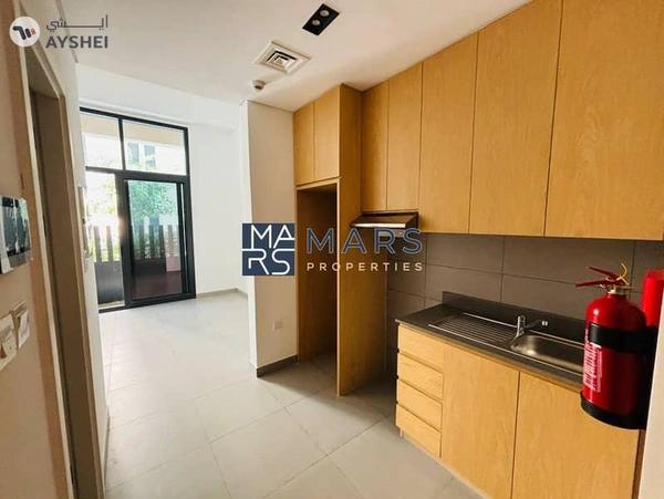 Charming Ground Floor Studio with Mini Garden!