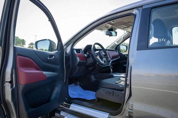 Nissan XTerra X-Terra Platinum PTR AT -MY2025- Grey