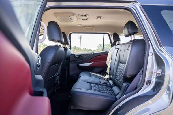 Nissan XTerra X-Terra Platinum PTR AT -MY2025- Grey