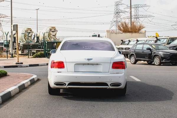 2014 - BENTLEY FLYING SPUR - SUPER CLEAN - ONLY 50,000 KM