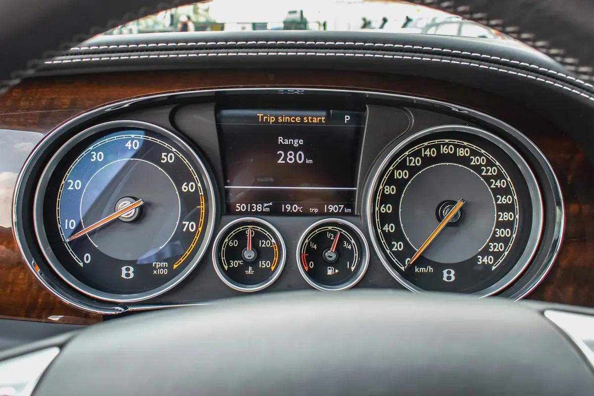 2014 - BENTLEY FLYING SPUR - SUPER CLEAN - ONLY 50,000 KM-8-8
