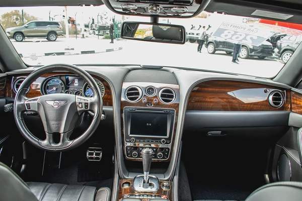 2014 - BENTLEY FLYING SPUR - SUPER CLEAN - ONLY 50,000 KM