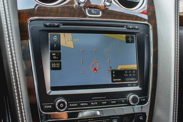 2014 - BENTLEY FLYING SPUR - SUPER CLEAN - ONLY 50,000 KM