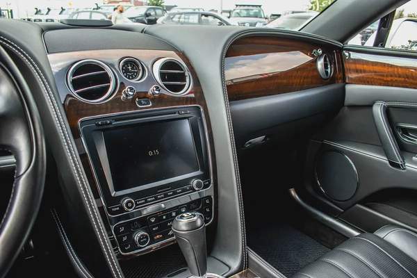 2014 - BENTLEY FLYING SPUR - SUPER CLEAN - ONLY 50,000 KM