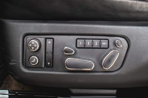 2014 - BENTLEY FLYING SPUR - SUPER CLEAN - ONLY 50,000 KM