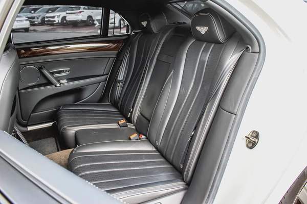 2014 - BENTLEY FLYING SPUR - SUPER CLEAN - ONLY 50,000 KM