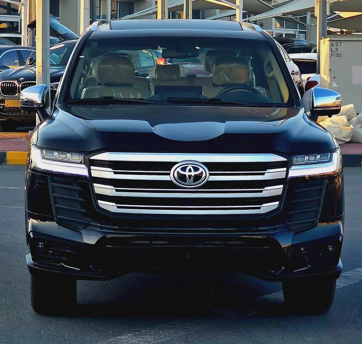 Toyota Land Cruiser GXR V6 4.0L Model 2010 Upgrade 2024 Full Options Gcc Specfactions-2-2