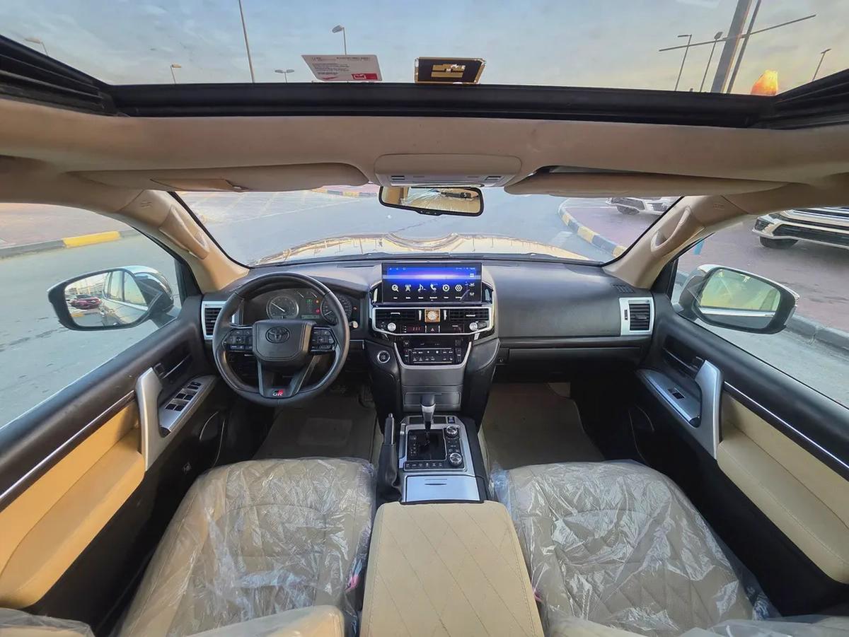 Toyota Land Cruiser GXR V6 4.0L Model 2010 Upgrade 2024 Full Options Gcc Specfactions-7-7