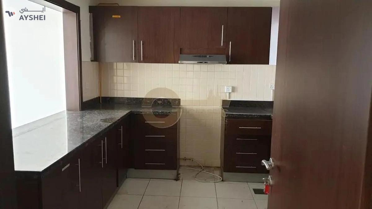 Canal View | Spacious 1 BR | Excellent location-6-6