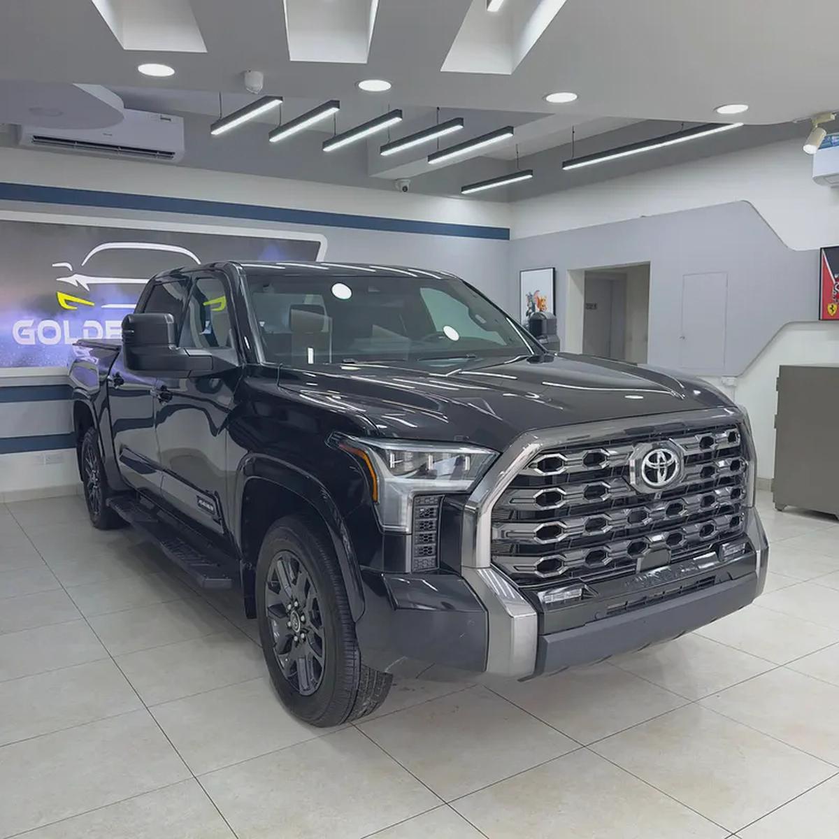 2023 Toyota Tundra Platinum-0-0