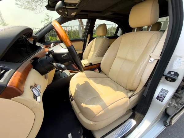 Mercedes S500 GCC Very Low Mileage Model 2006