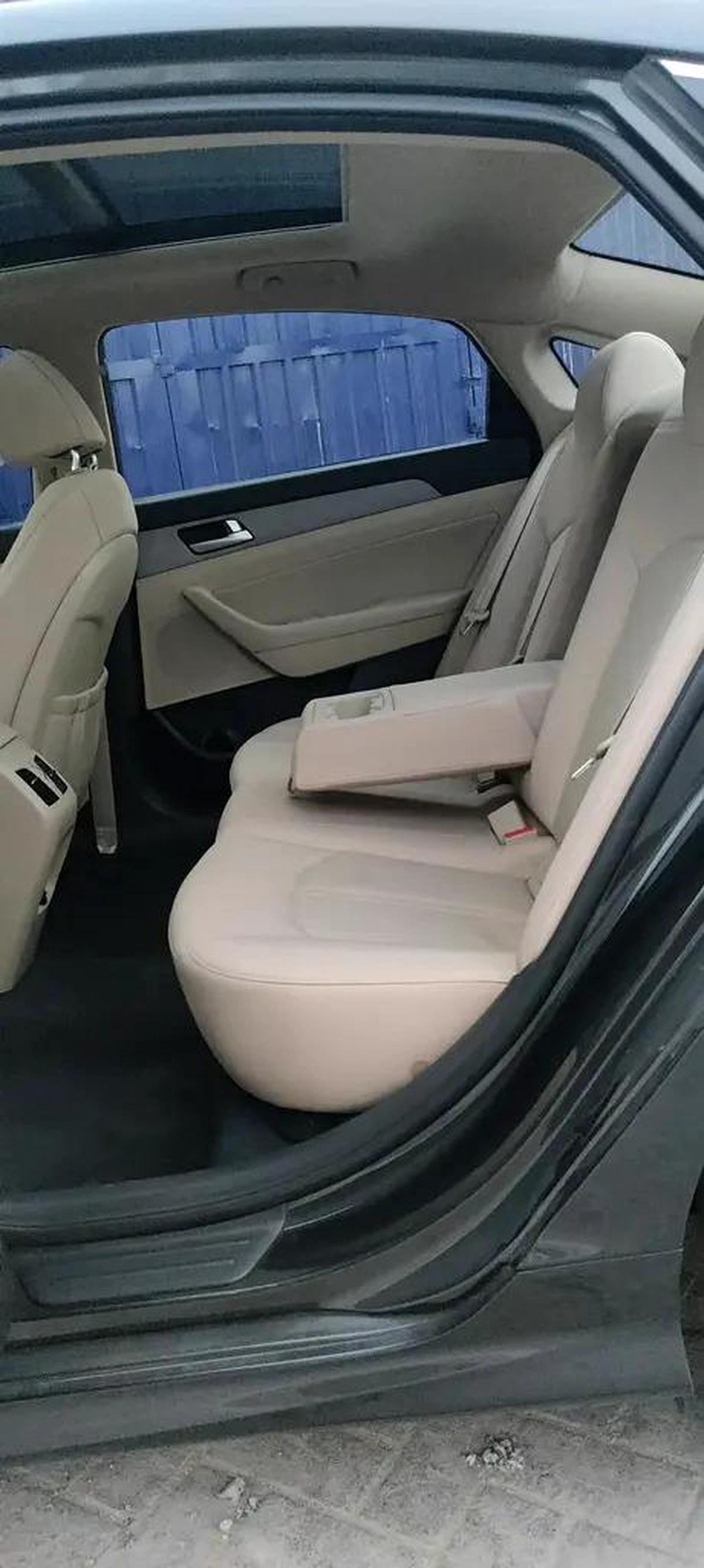 Hyundai Sonata GL 2018 - GCC Specs - Excellent Condition-3-3