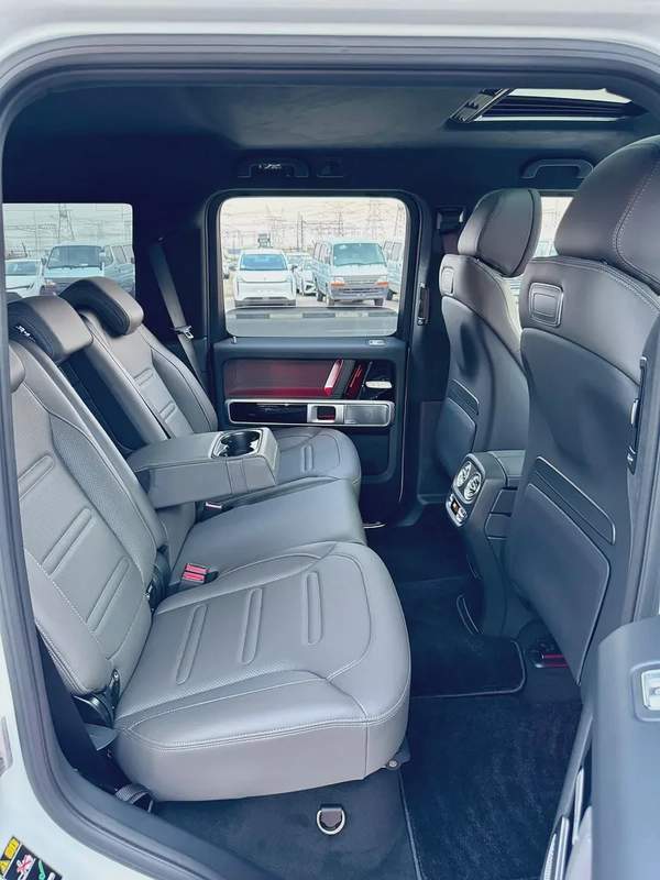 2024 Mercedes-Benz G-Class G 400 d - Japanese Specs - Auction Grade 5/A