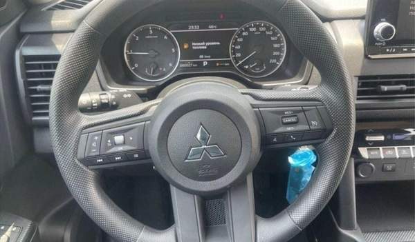 Mitsubishi L200 L200 GLX AT FULL OPTION DIESEL