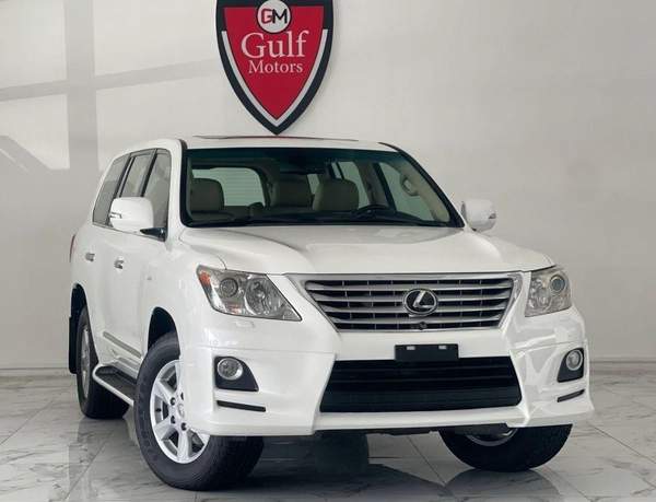 Lexus LX 570 5.7L-8CYL FULL OPTION - EXCELLENT CONDITION - AED 120,000