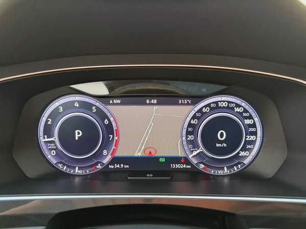 (2017) VOLKSWAGEN TIGUAN //COMFORTLINE// GCC FULL OPTION -ORIGINAL PAINT-
