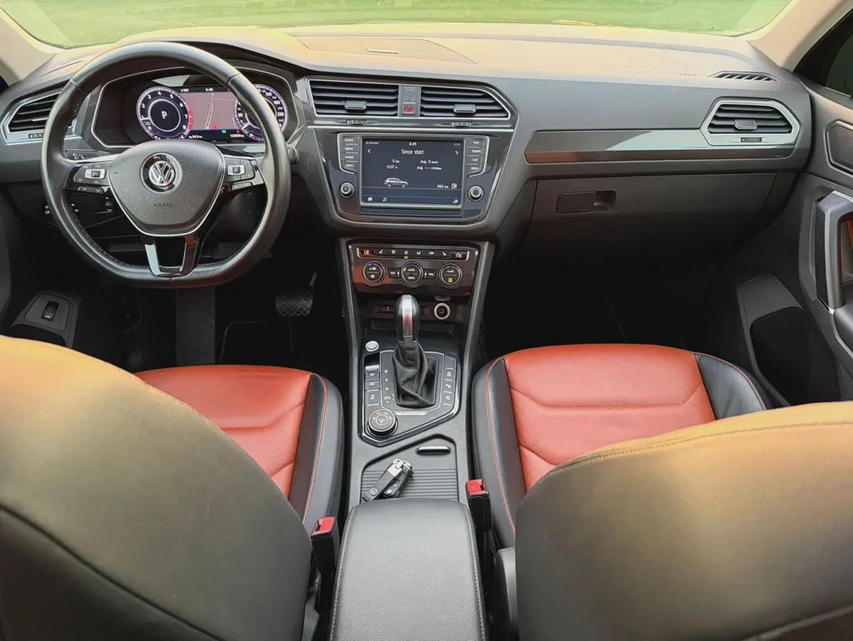 (2017) VOLKSWAGEN TIGUAN //COMFORTLINE// GCC FULL OPTION -ORIGINAL PAINT--12-12