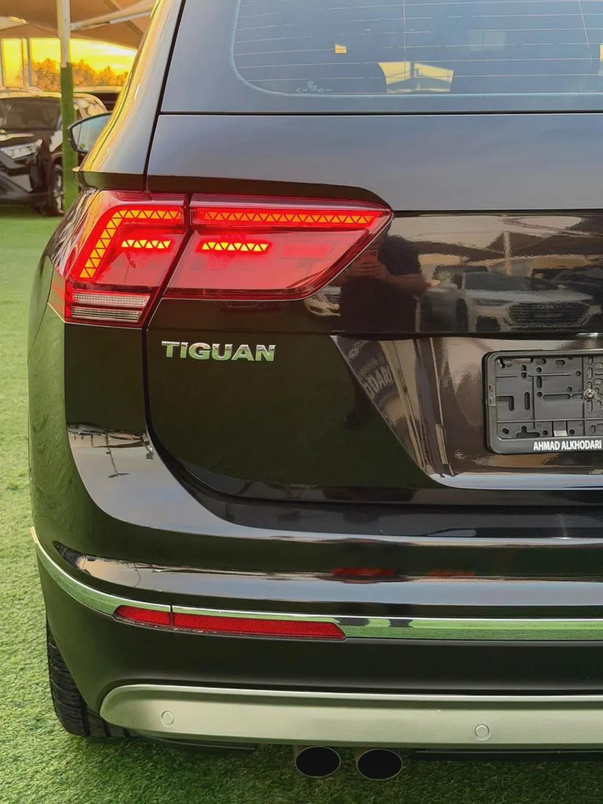 (2017) VOLKSWAGEN TIGUAN //COMFORTLINE// GCC FULL OPTION -ORIGINAL PAINT--17-17
