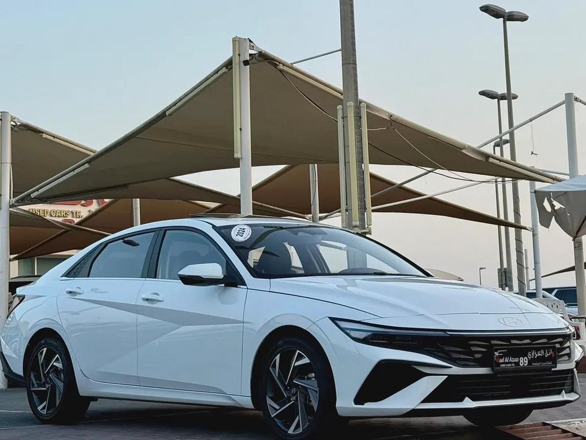 Hyundai Elantra, 2024 Chinese specs, fully loaded, top-of-the-line features, absolutely no accidents-2-2