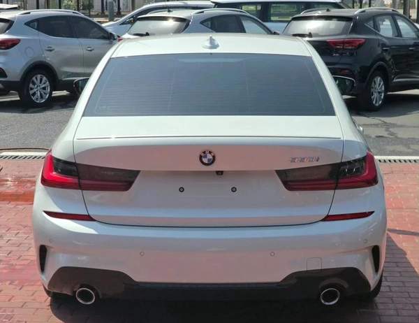 BMW 330i M Sport 2.0L (258 HP) M Sport Warranty & service 2022 GCC