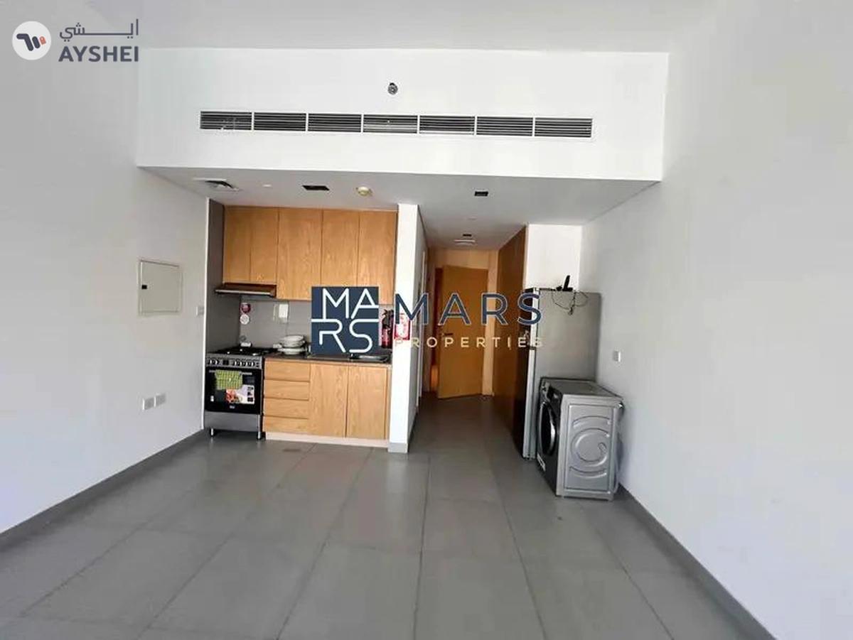 Brand new balcony studio with parking gym and pool-4-4