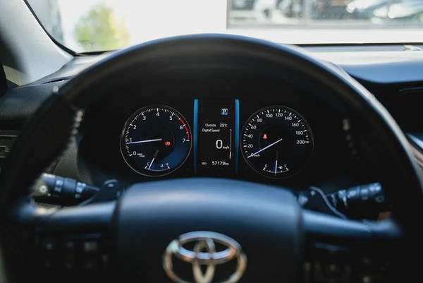 Toyota Fortuner VXR 2024 Agency Warranty Full Service History GCC 4.0L V6