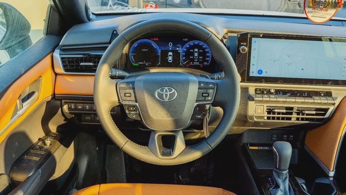 2026 Toyota Camry Lumiere 2.5L HEV Full option (White)-12-12