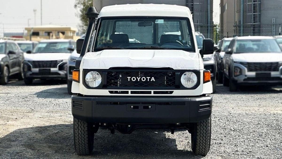 Toyota Land Cruiser 70 TOYOTA LAND CRUISER HARDTOP LC78 MY2024 DIESEL V6 4.2L-0-0