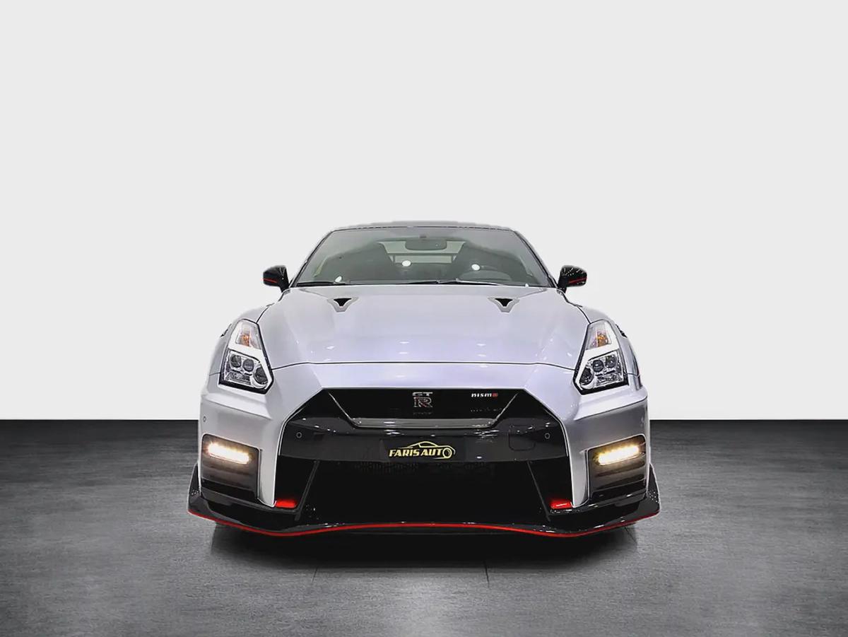 NISSAN GTR NISMO FULL CARBON + SPECIAL RECARO SEATS + FULLY LOADED-1-1