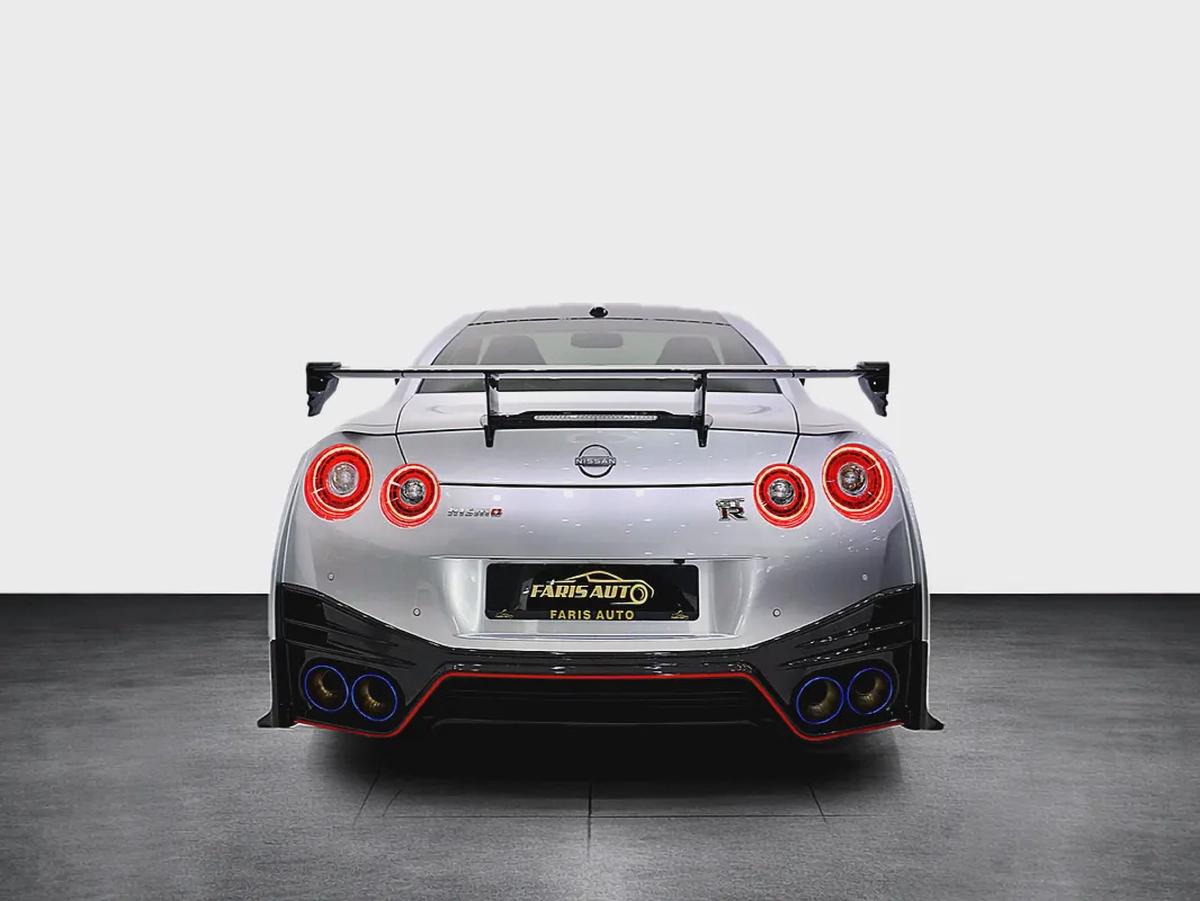NISSAN GTR NISMO FULL CARBON + SPECIAL RECARO SEATS + FULLY LOADED-2-2