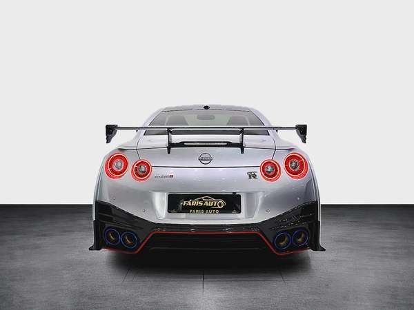 NISSAN GTR NISMO FULL CARBON + SPECIAL RECARO SEATS + FULLY LOADED