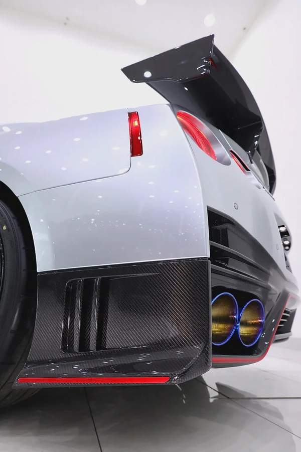 NISSAN GTR NISMO FULL CARBON + SPECIAL RECARO SEATS + FULLY LOADED