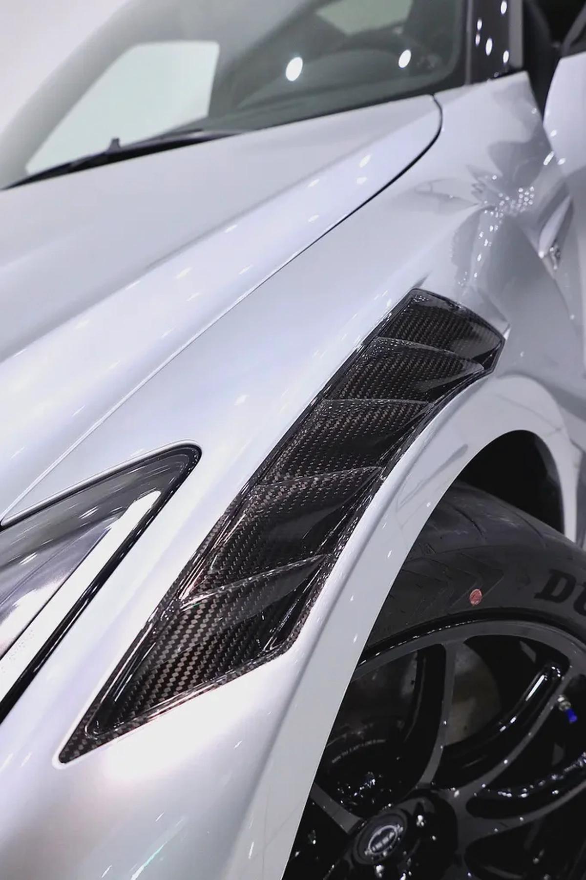 NISSAN GTR NISMO FULL CARBON + SPECIAL RECARO SEATS + FULLY LOADED-12-12