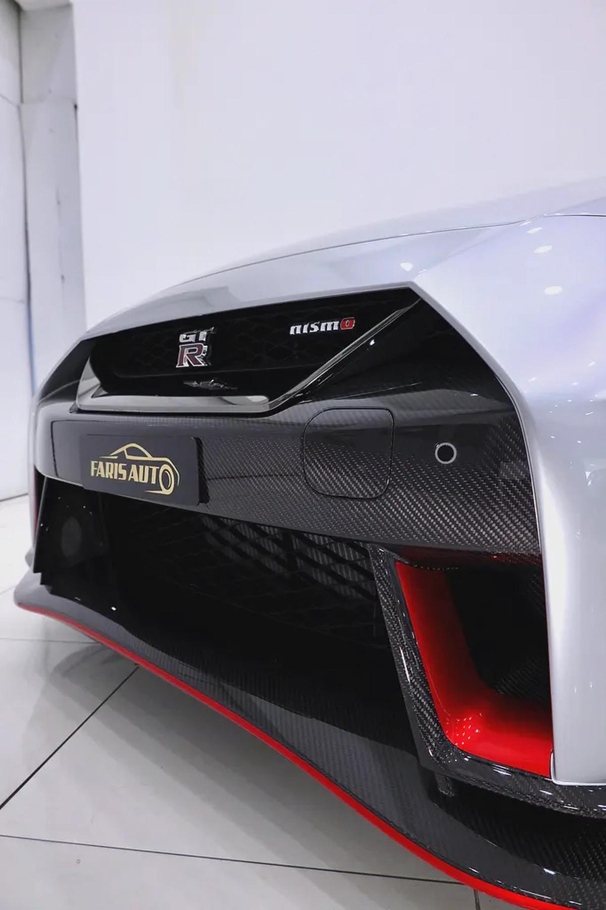 NISSAN GTR NISMO FULL CARBON + SPECIAL RECARO SEATS + FULLY LOADED-15-15