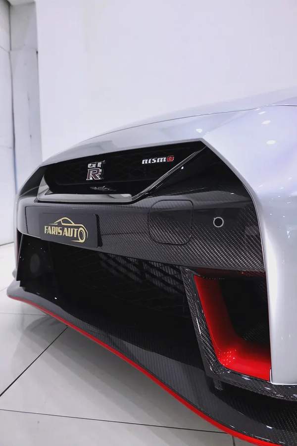 NISSAN GTR NISMO FULL CARBON + SPECIAL RECARO SEATS + FULLY LOADED