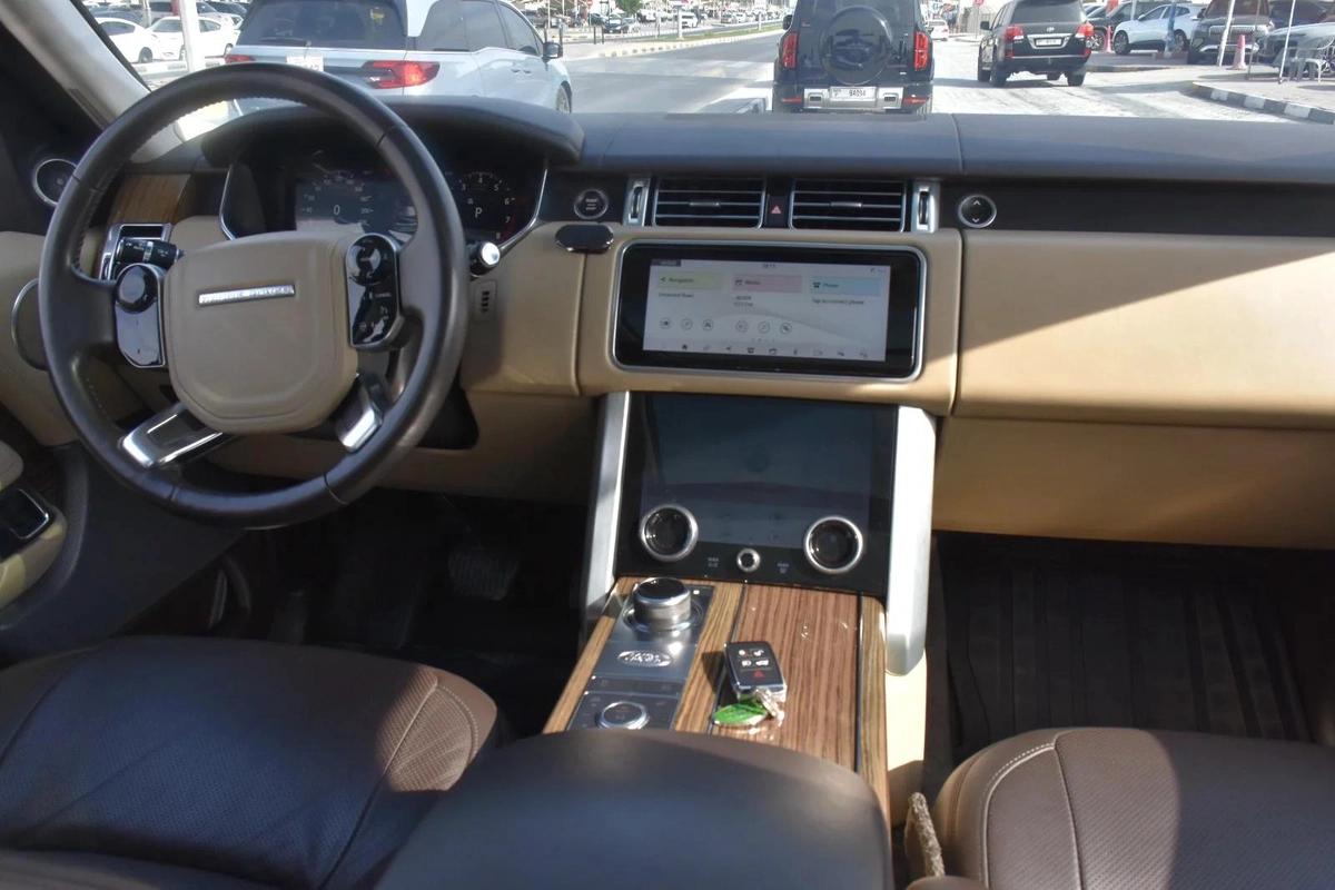 RANGE ROVER SE 2019 | WHITE-21-21