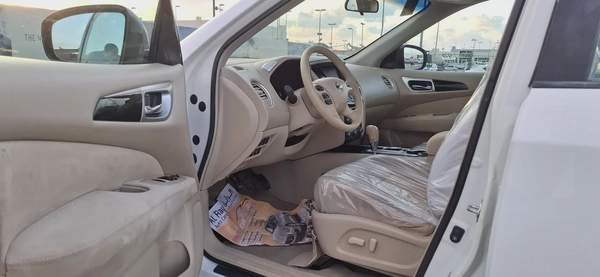 نيسان باثفاينر 2013 خليجي بحالة ممتازة