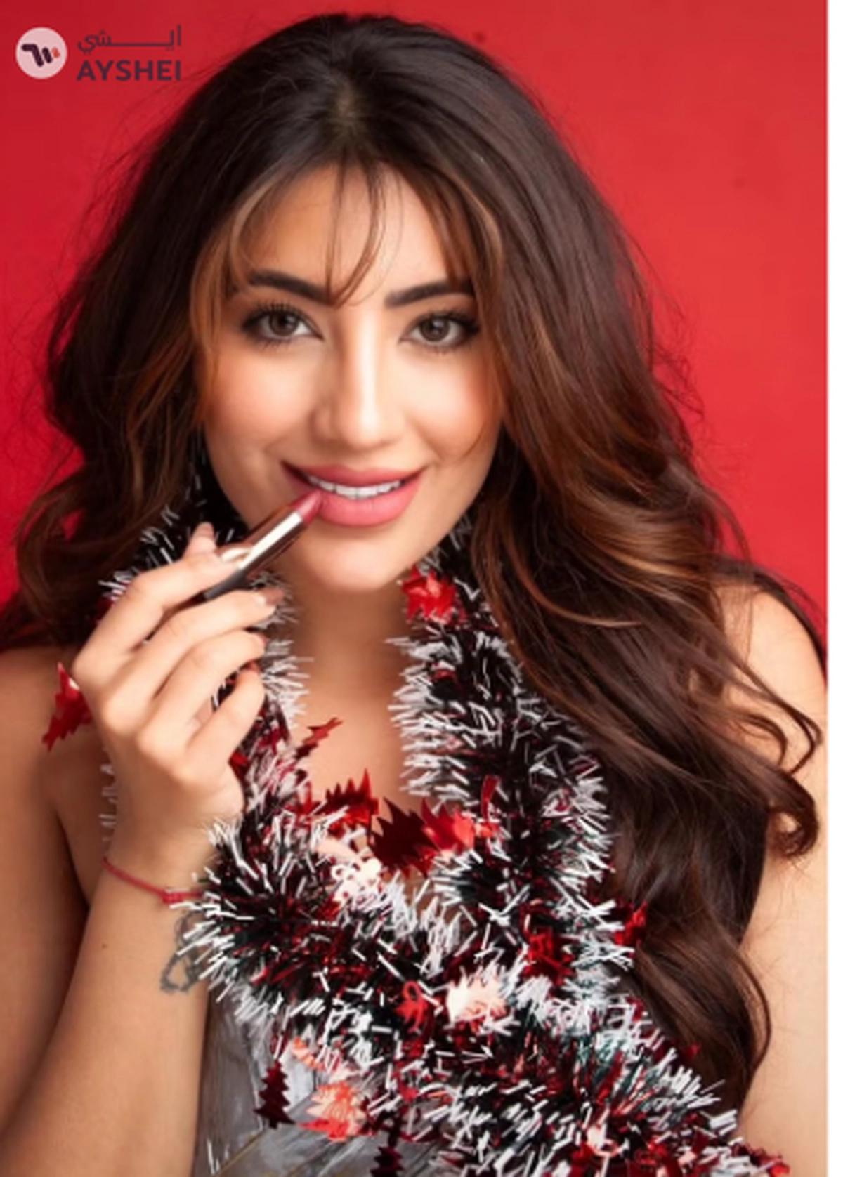 NATASHA MOOR Makeup Silk Suede Lipstick Shades are Perfectly Smooth-1-1